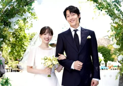 The Atypical Family : Succès Inédit